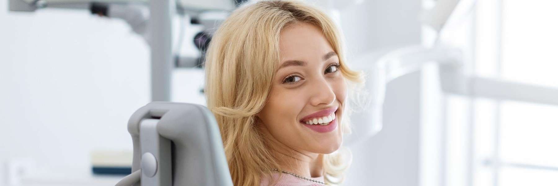 lincoln woman smiling in dental chair